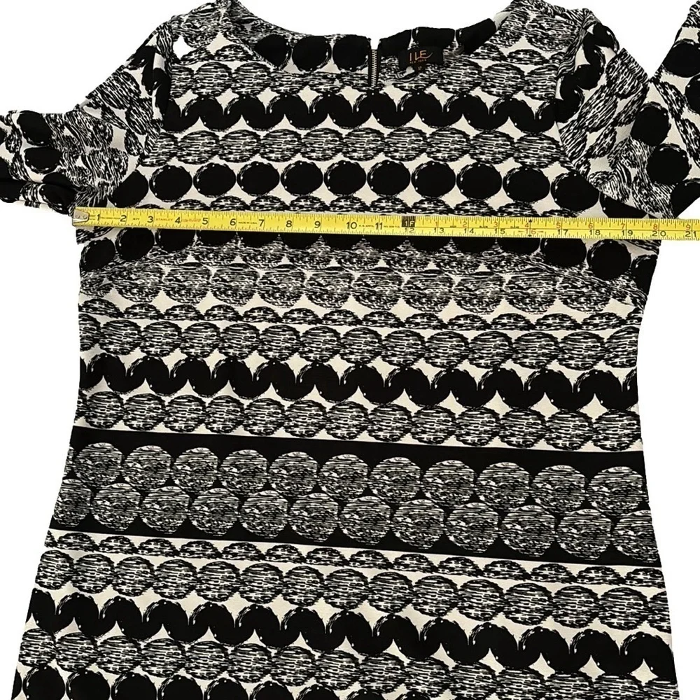 ILE New York Long Sleeve Shift Dress, Size 12, Black & Winter White - Picture 7 of 10